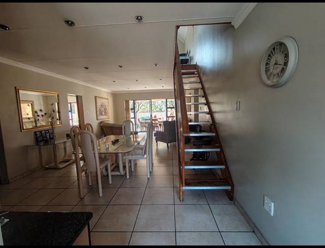 3 BEDROOM APARTMENT FOR SALE IN VAALPARK